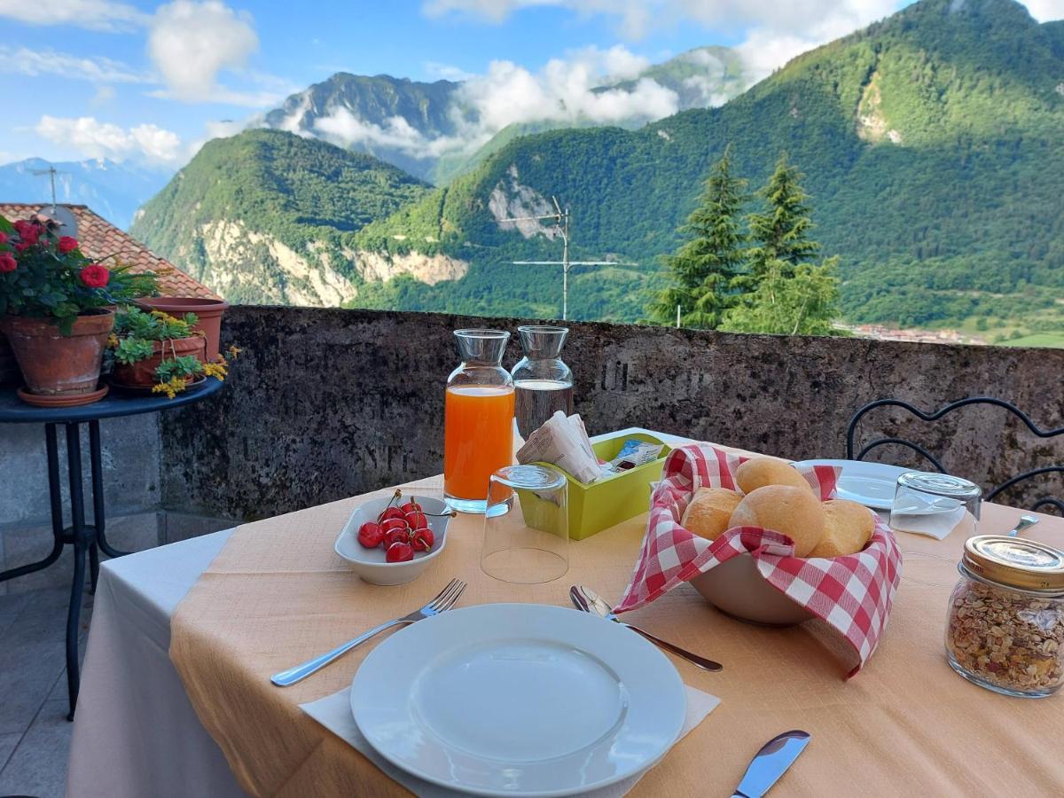 La Piazzetta Di Canale B&B Тено Екстериор снимка