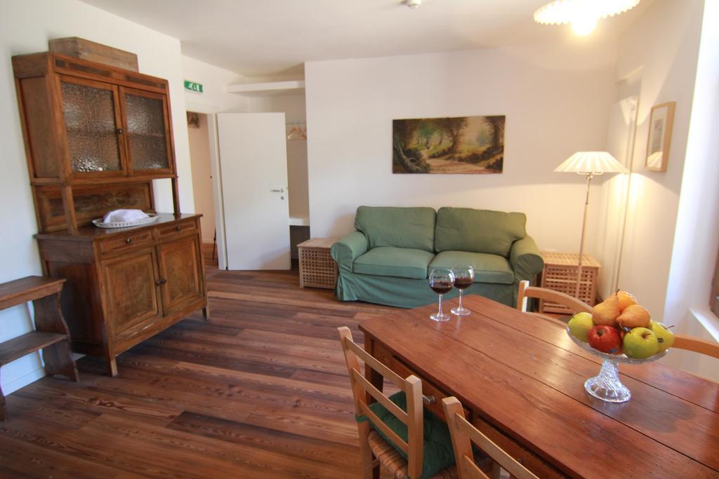 La Piazzetta Di Canale B&B Тено Стая снимка