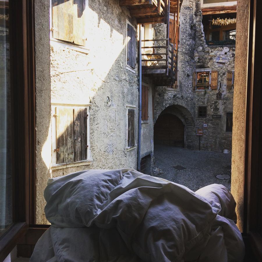 La Piazzetta Di Canale B&B Тено Екстериор снимка